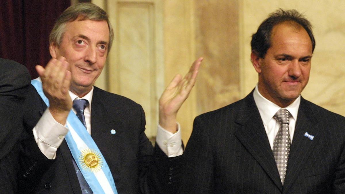 La binomio Nstor Kirchner y Daniel Scioli obtuvo el 2224 en los comicios celebrados el 27 de abril de 2003 Foto Archivo