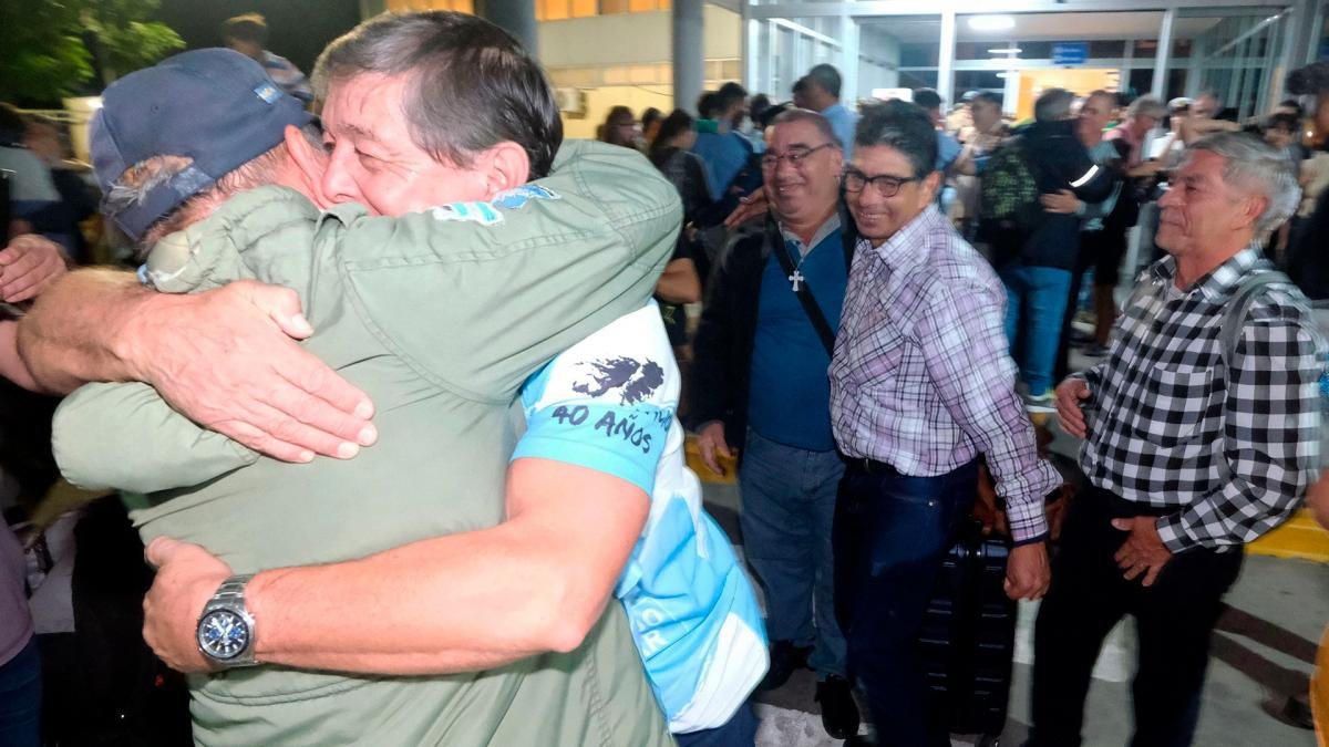Con emoción, 20 excombatientes correntinos volvieron a las islas Malvinas