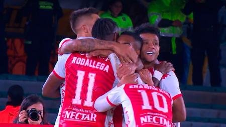 Gimnasia falló en defensa e Independiente Santa Fe lo ganó en la última