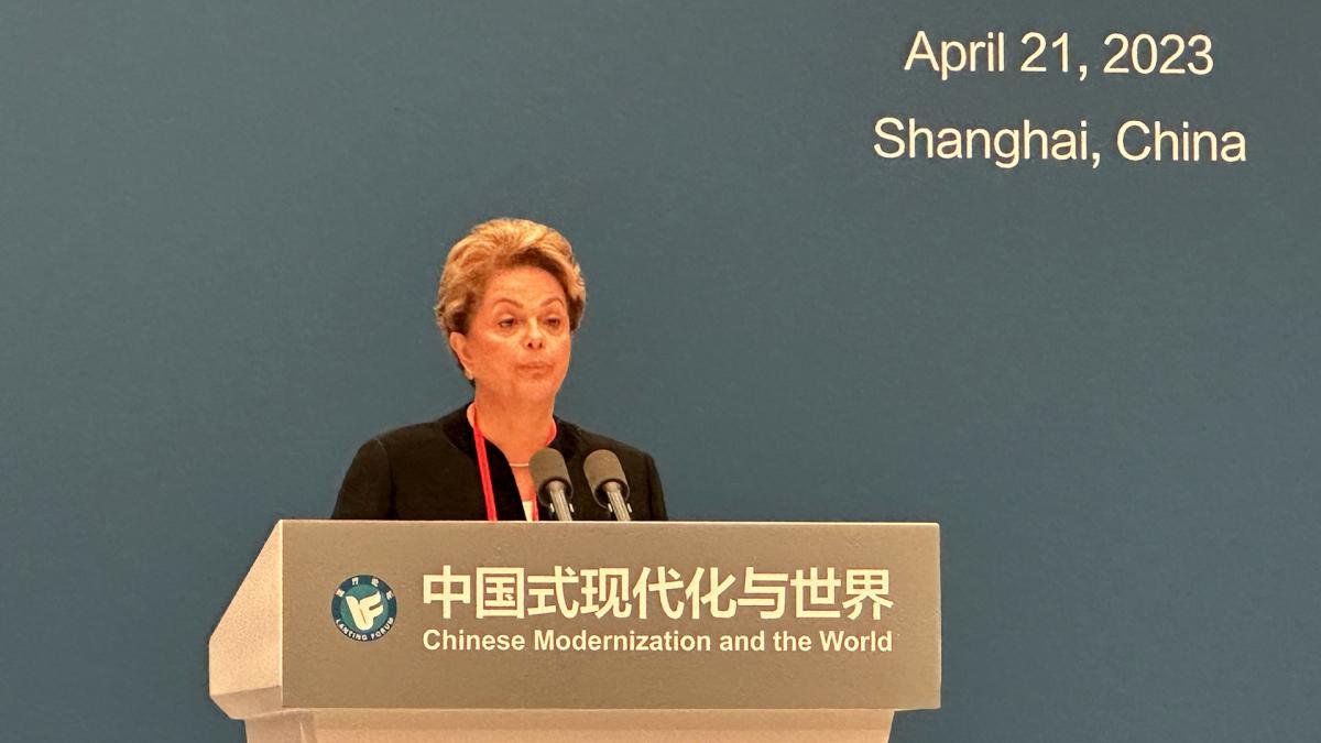 Russeff particip del Foro Modernizacion Foto Prensa