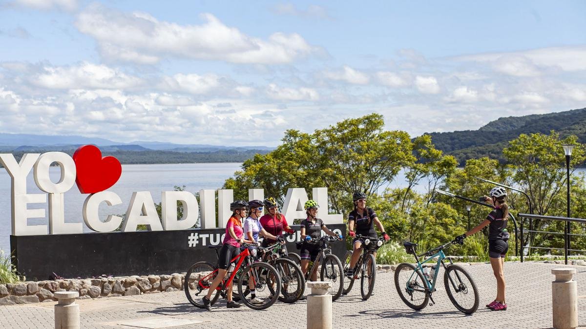 El Cadillal cuenta con circuitos ciclsticos y miradores que permiten apreciar a pleno la naturaleza Foto Prensa ETT