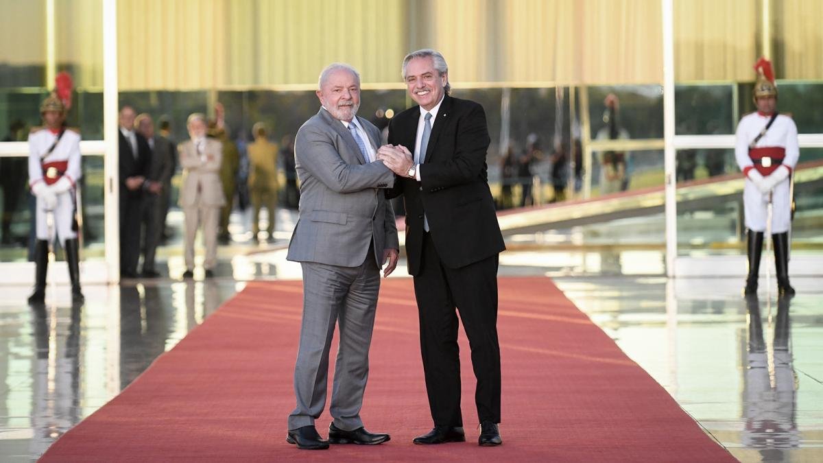 Los presidentes de Argentina y Brasil se reunieron este martes en Brasilia Foto Presidencia