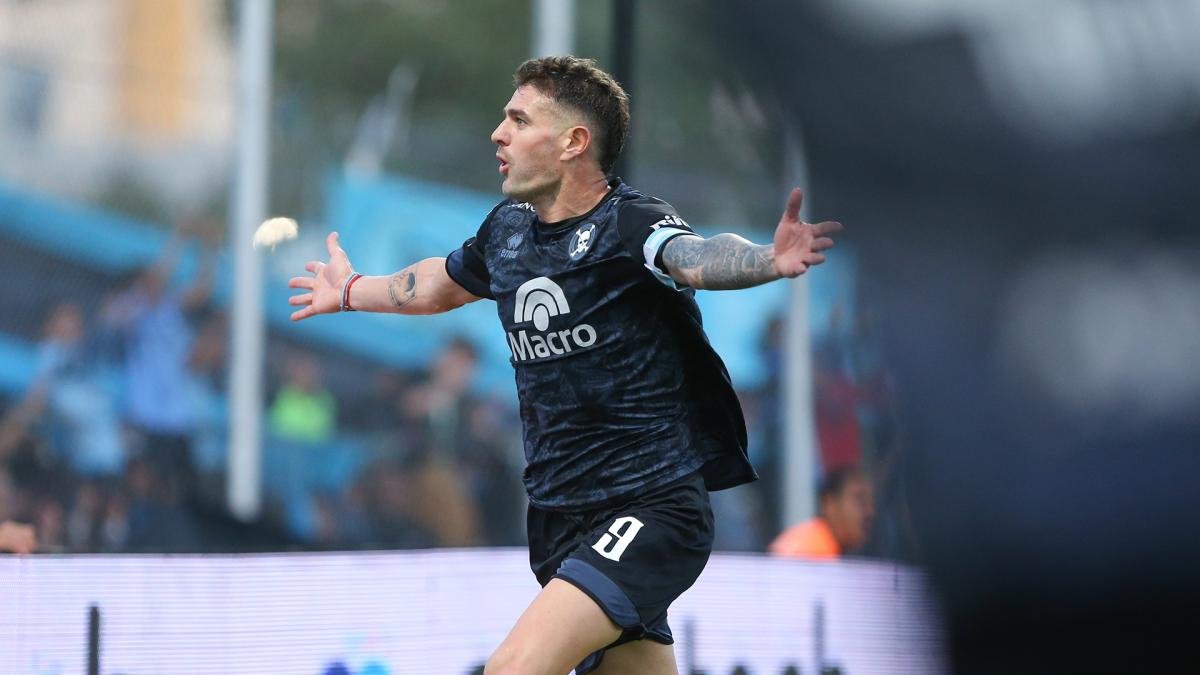 Pablo Vegetti autor del gol de Belgrano Foto TW Belgrano 