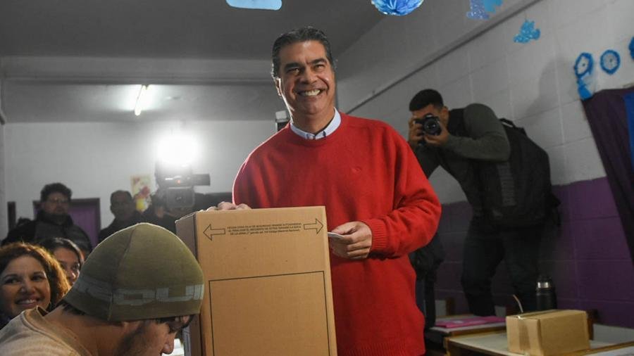El voto de Jorge Capitanich Foto Pablo Caprarulo