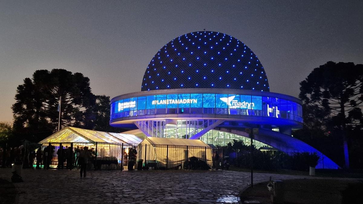En el Planetario porteo se present la iniciativa de promocin turstica Planeta Madryn