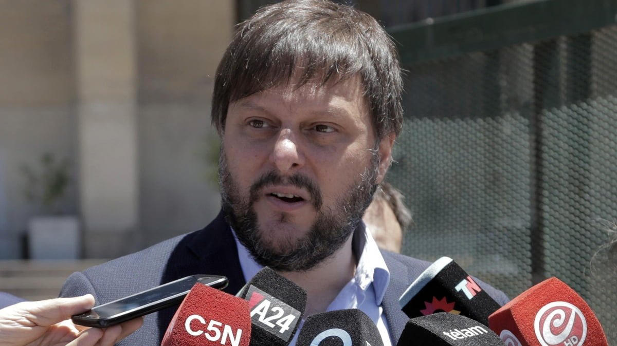 Leandro Santoro será precandidato a jefe de Gobierno con la «lista de unidad» en UxP