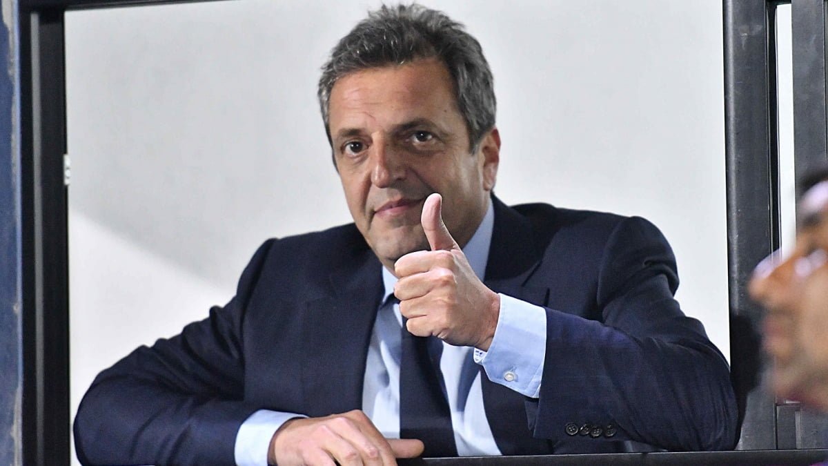 Massa har anuncios sobre la industria automotriz Foto Luna Alfredo