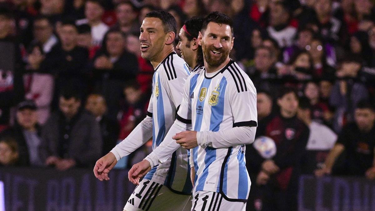 Show de Messi en la fiesta de despedida de Maxi Rodríguez