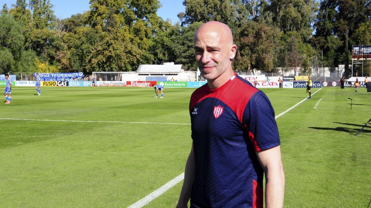 Sebastin Mndez ser el nuevo entrenador tras una polmica salida de Unin de Santa Fe Foto Alfredo Ponce