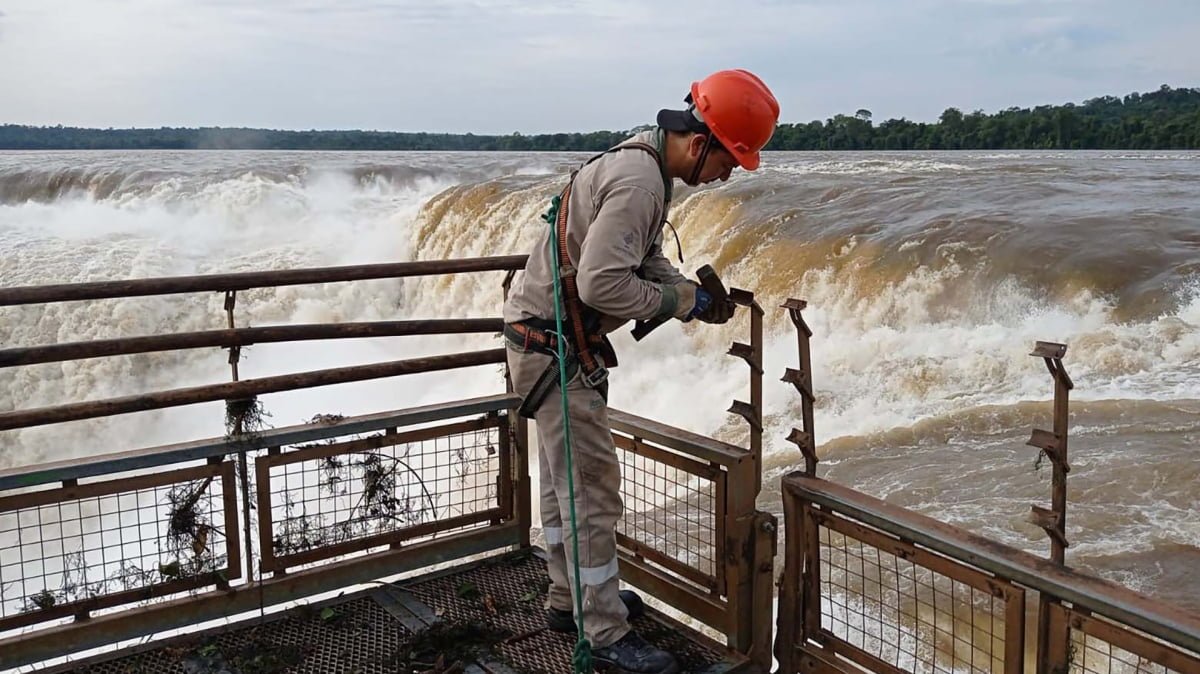 Cerraron preventivamente el circuito Garganta del Diablo ante la crecida del río Iguazú