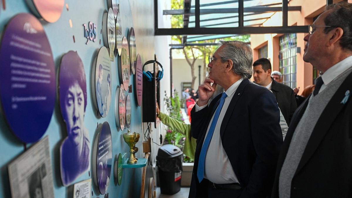 El Jefe de Estado realiz la visita junto al ministro de Cultura Tristn Bauer Foto Prensa