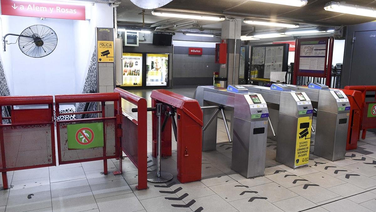 Este miércoles de 13 a 16 volverán a parar todas las líneas de subte