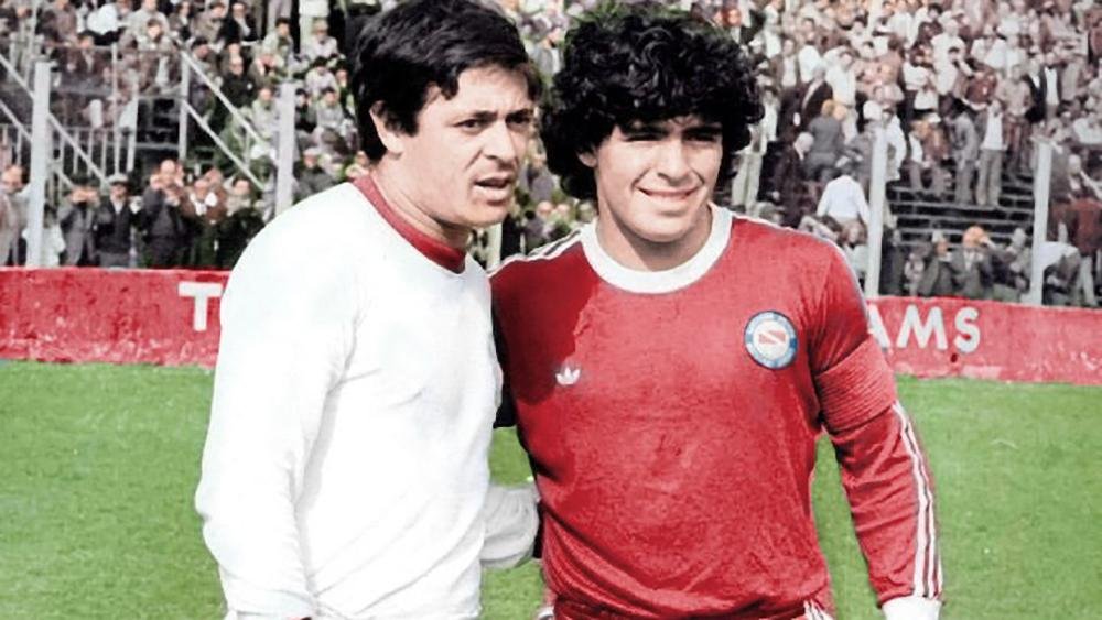 Houseman junto a Diego Maradona Foto archivo