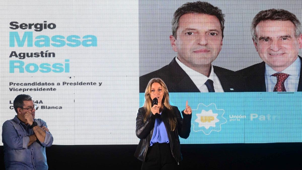 Florencia Carignano tambin particip del acto de UxP Foto Sebastin Granata