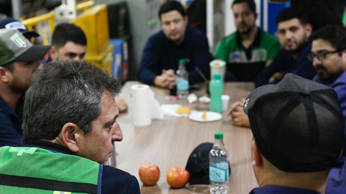 Somos los que bajamos el impuesto a las ganancias sin prometerlo record Massa en alusin a las promesas de campaa de Macri en 2015