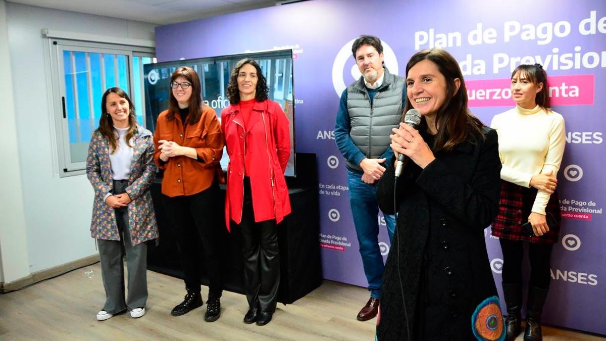 Raverta inauguró una nueva oficina del Anses en el barrio de Liniers