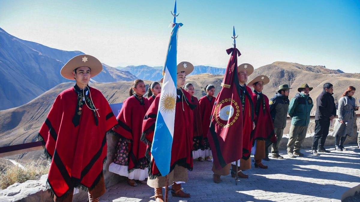 El acto inaugural de la temporada invernal cont con la participacin de grupos musicales y agrupaciones tradicionalistas Foto Prensa Gobierno Salta