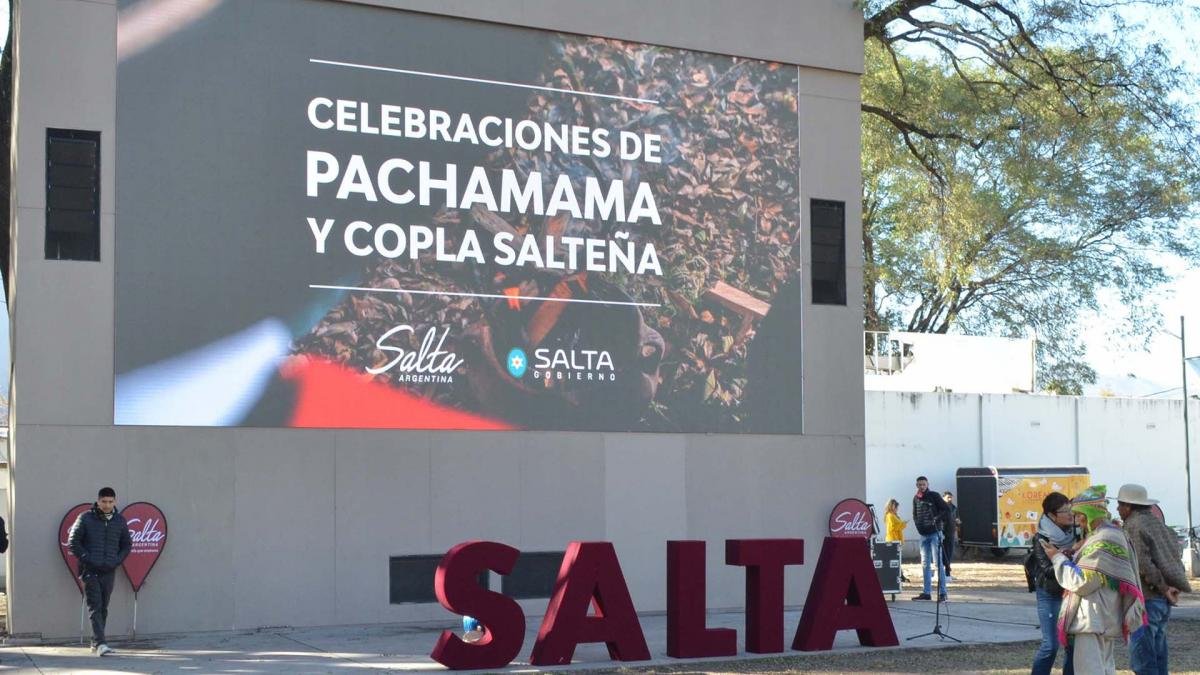 Las celebraciones en homenaje a la Madre Tierra incluirn distintas actividades vinculadas con el Da Provincial de la Copla Foto Luis Cornu
