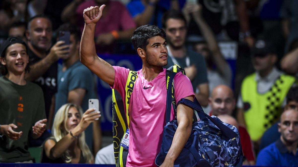 Alcaraz se benefici con el retiro de Dominik Koepfer Foto Archivo