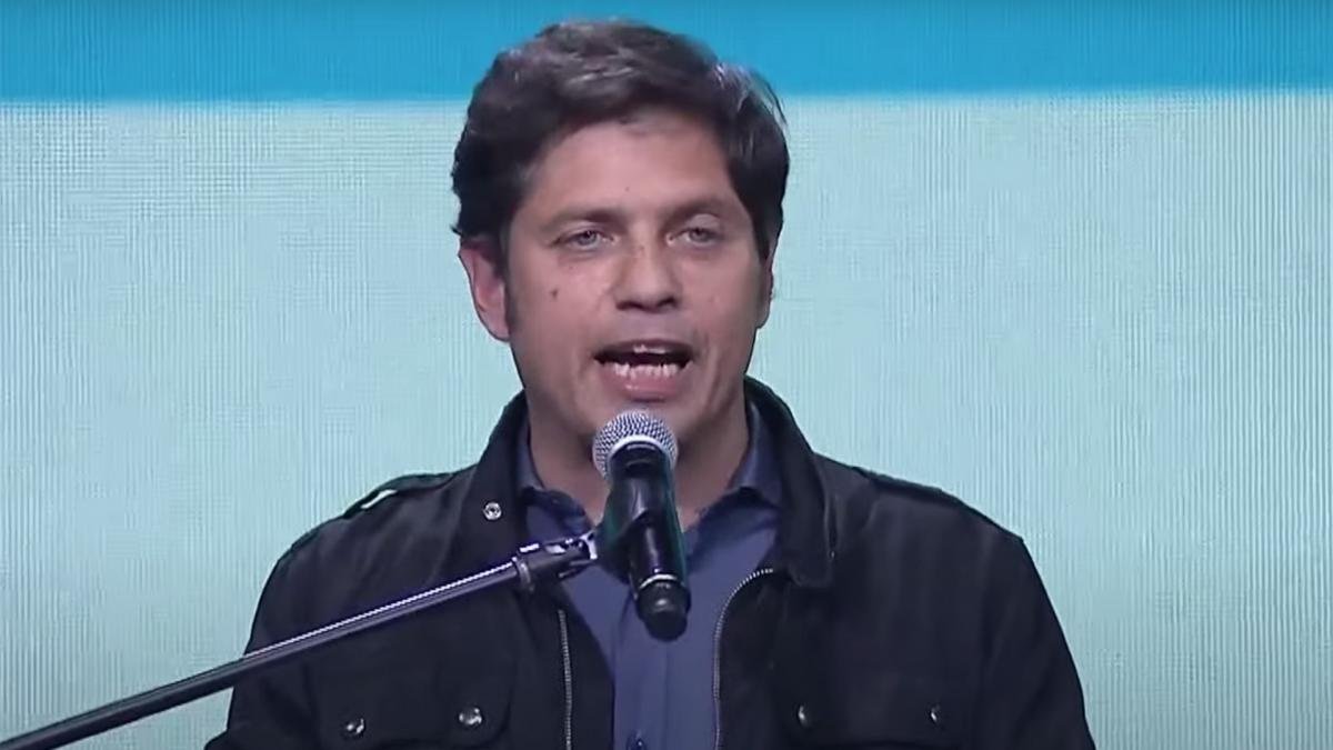 Kicillof analiza otorgar una suma fija a estatales bonaerenses según las «posibilidades»