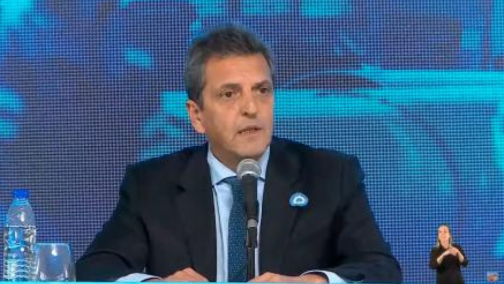 El ministro Sergio Massa apuesta a que el Acuerdo en Materia Tributaria firmado con los Estados Unidos contribuya a un blanqueo de la economa Foto Archivo