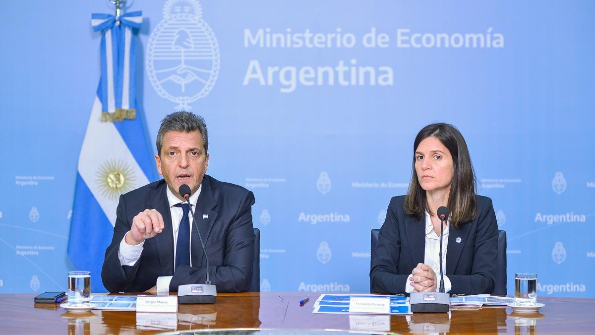 El ministro de Economa Sergio Massa estim que la medida llevar alivio fiscal a 300000 trabajadores Foto Archivo