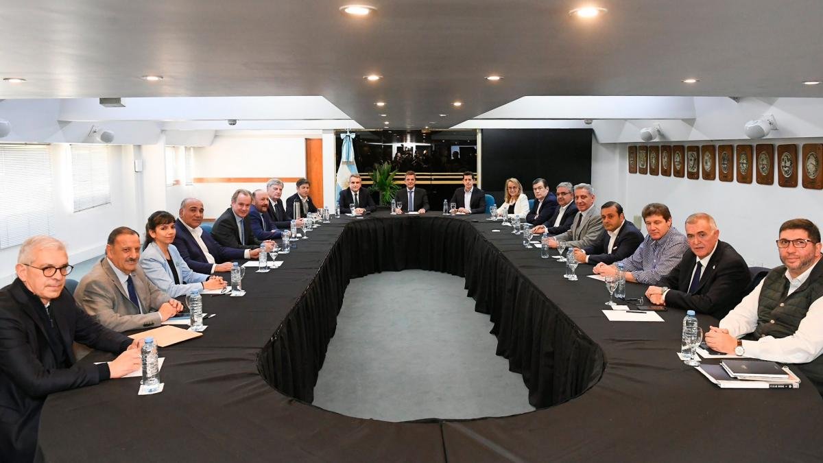 Provincias: acompañamiento a las medidas económicas nacionales y paritarias