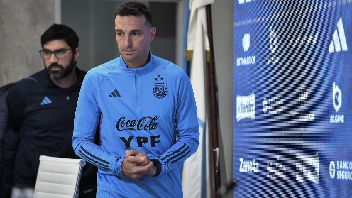Lionel Scaloni en conferencia de prensa Foto Vctor Carreira 