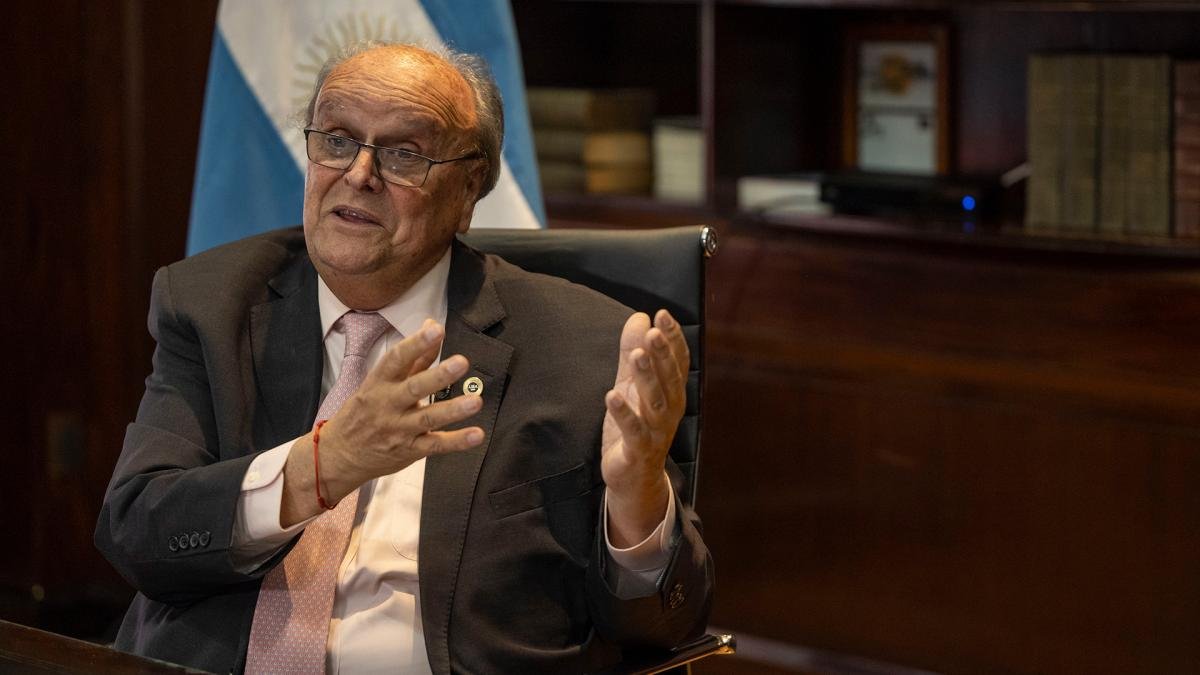 De Mendiguren asegur que su patrimonio est totalmente declarado Foto Pepe Mateos