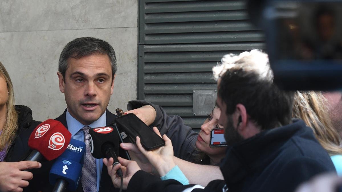 La Aduana allan 18 bancos por una fuga de US 400 millones Foto Daniel Dabove