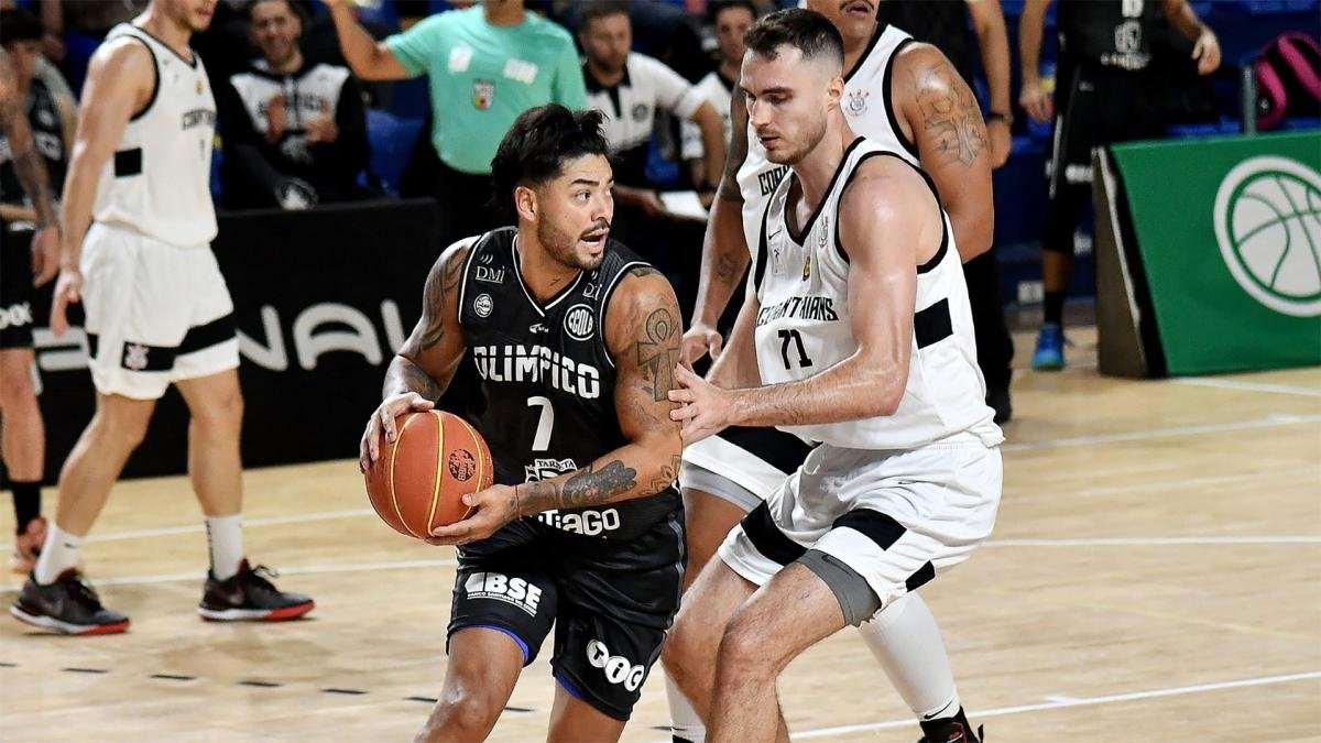 Nicols Penka Aguirre el lder del Negro el Seor de los anillos Foto Deco PiresLNB