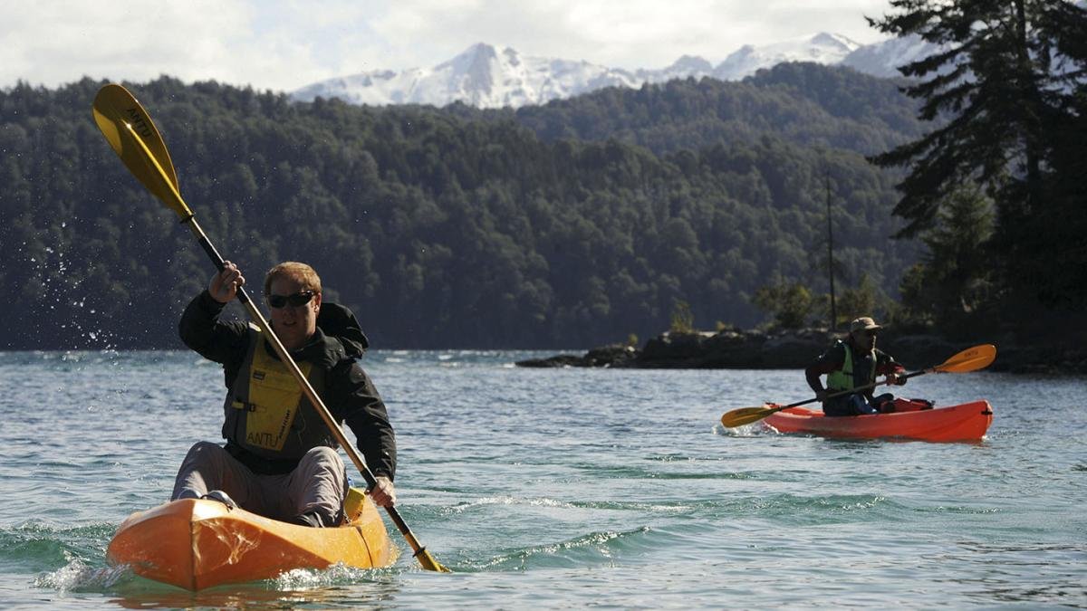 Valles frutales, siete lagos, montañas y bosques invitan a recorrer Neuquén y Río Negro