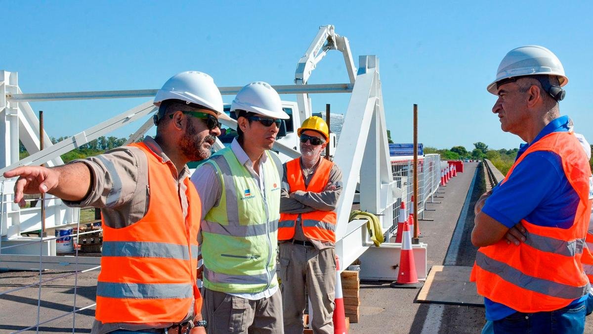 El sindicato de Vialidad advirti que estn en peligro 200 mil puestos de trabajo y unas 3000 obras Foto Archivo