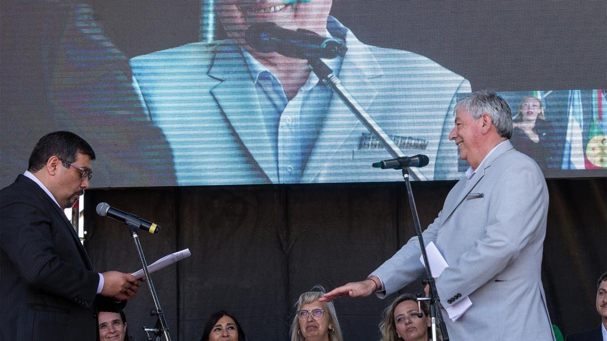 Tambin juraron los once concejales que iniciaran el nuevo periodo legislativo Foto Eugenia Neme
