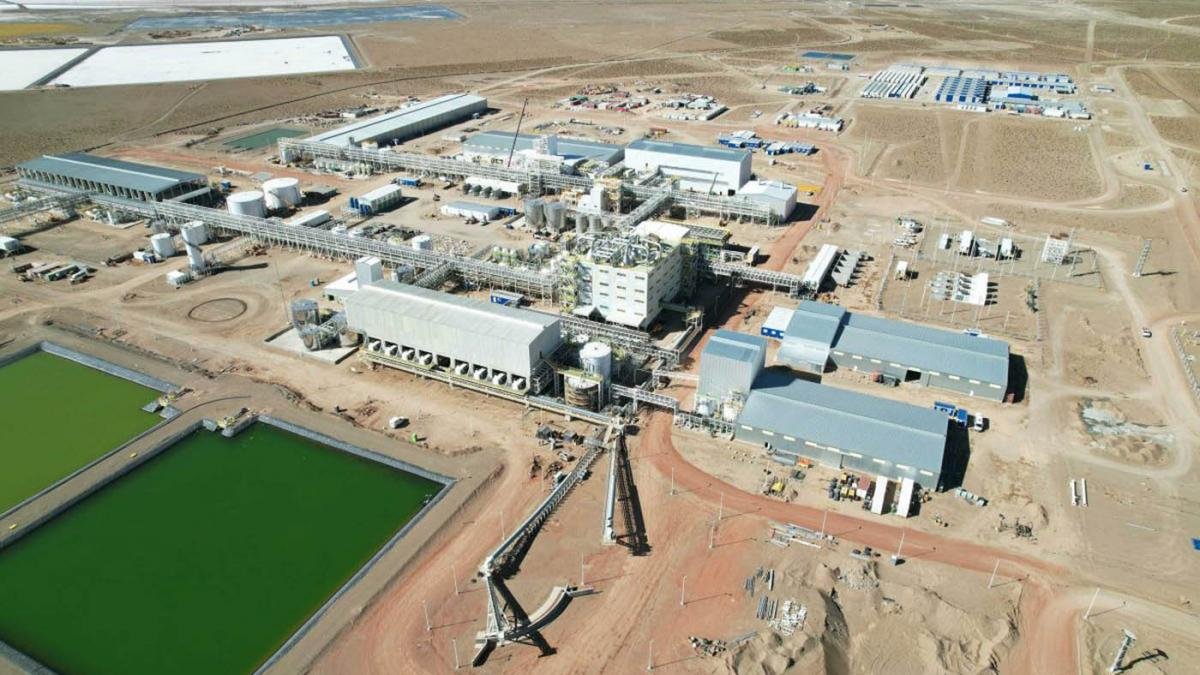 Un equipo del Cequinor visit las instalaciones de YLB en las localidades bolivianas de Llipi Salar de Uyuni y en La Palca