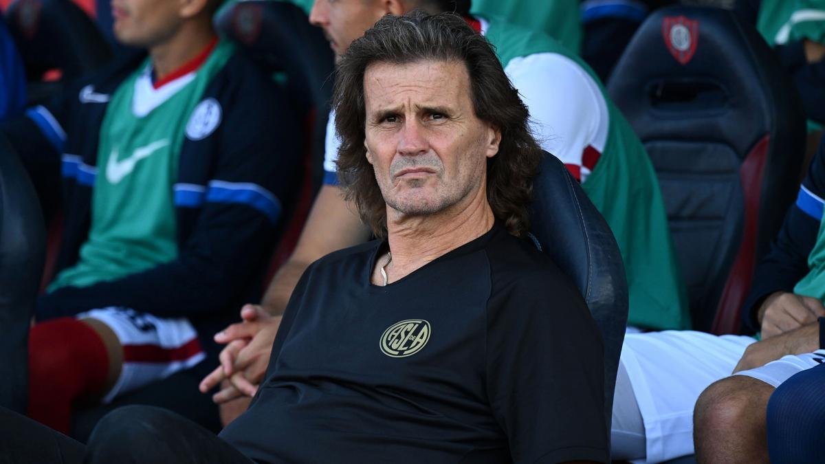 Moretti cont que Insa quiere seis refuerzos y le pidi retener a 14 futbolistas del plantel actual Foto Leo Vaca