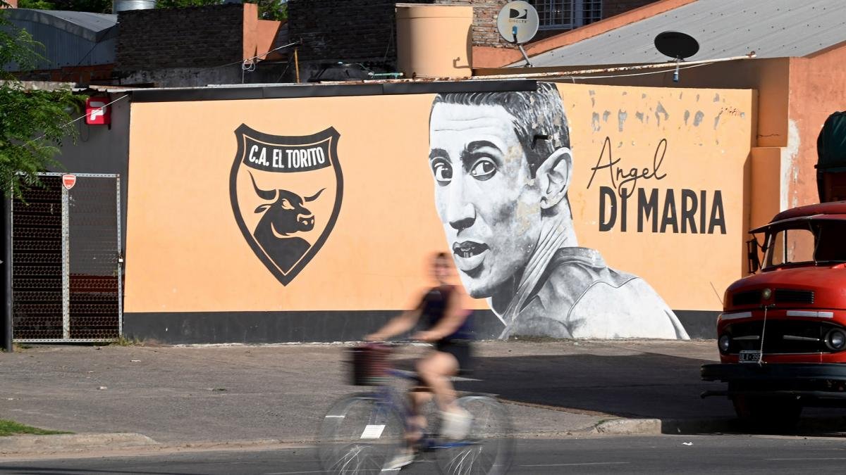 Di Mara en las paredes rosarinas Foto Sebastin Granata