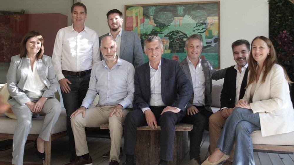 El PRO en una de sus ltimas fotos preelectorales