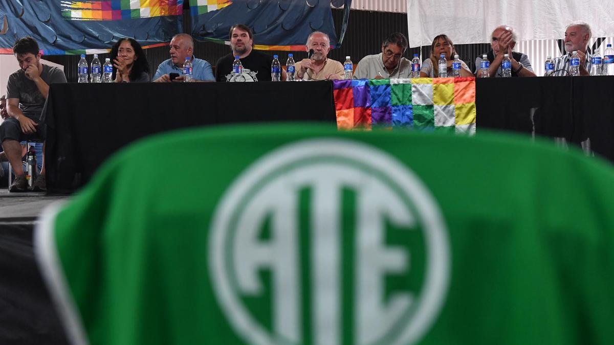 Estatales mdicos judiciales y docentes bonaerenses reunidos en la CTA convocaron a la protesta Foto Archivo