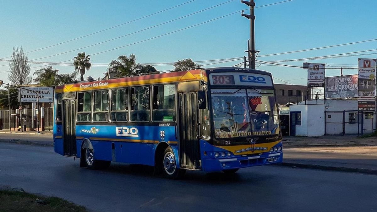En el oeste del Conurbano el paro comenz en la tarde de este lunes y es por tiempo indeterminado hasta que la empresa pague la totalidad de los sueldos Foto Facebook