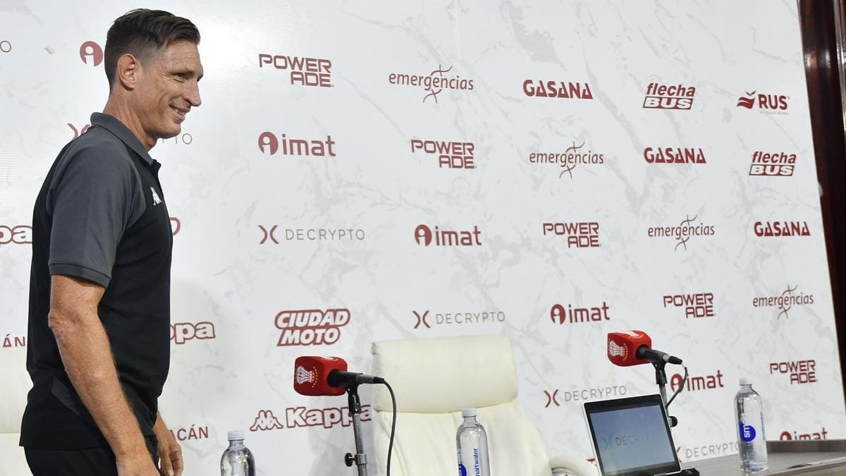 Presentaron a Facundo Sava como nuevo técnico de Huracán