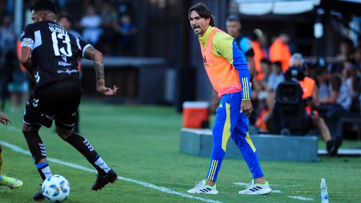 Sabor a poco para el debut oficial de Diego Martínez como DT de Boca