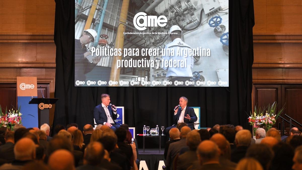 Durante la campaa electoral CAME organiz espacios de encuentros con los distintos candidatos FotoArchivo