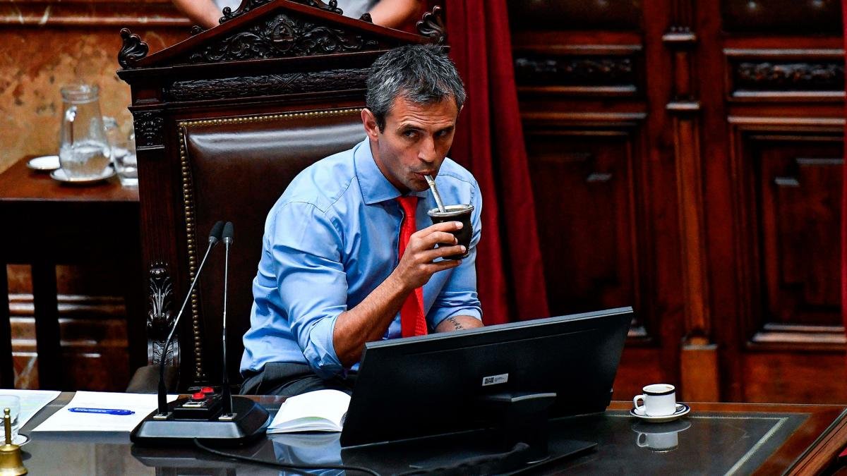 El presidente de la Cmara de Diputados Martn Menem recibi el duro reclamo de los legisladores radicales Foto Eliana Obregn