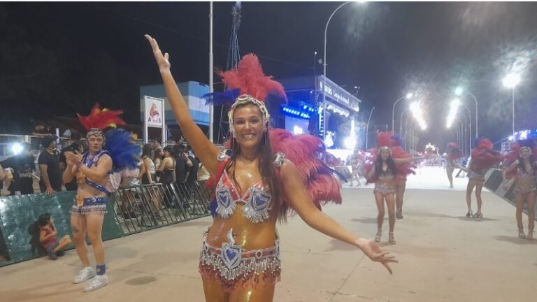 Bailarines y pasistas, el sostén del Carnaval de Arias 2026