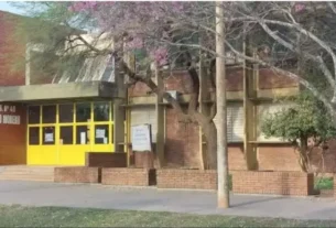 Un alumno entró armado a una escuela de Santa Fe y mató a un compañero